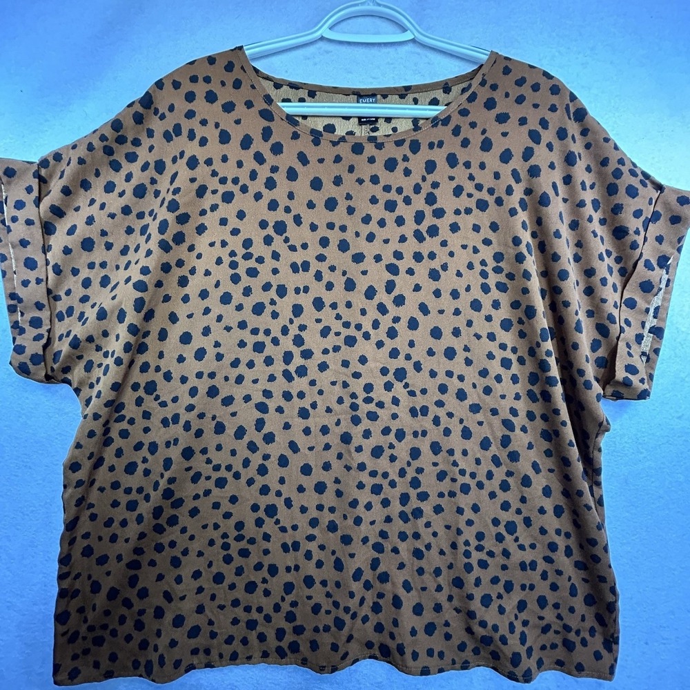 Emery Rose Womens  Blouse Short Sleeve Cheetah Print Size 1XL